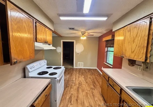 Photo 4 of Single family home for sale at 500 NW 2nd Street, Wilburton, OK 74578 | MLS# 2618676 | Listing updated on 2026-08-27