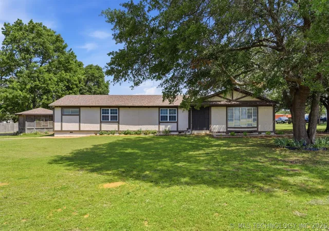 Homes for sale in Durant, OK | 2116 Mason St, Durant, OK 74701 | MLS# 2618687