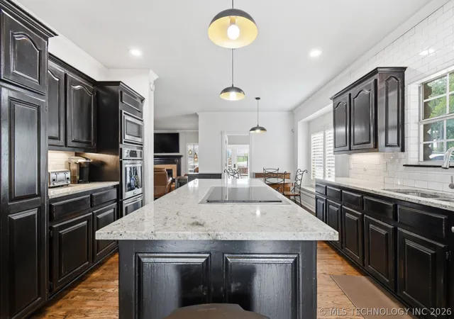 Photo 3 of Single family home for sale at 4809 Oak Leaf Dr, Tulsa, OK 74132 | MLS# 2618503 | Listing updated on 2026-09-29
