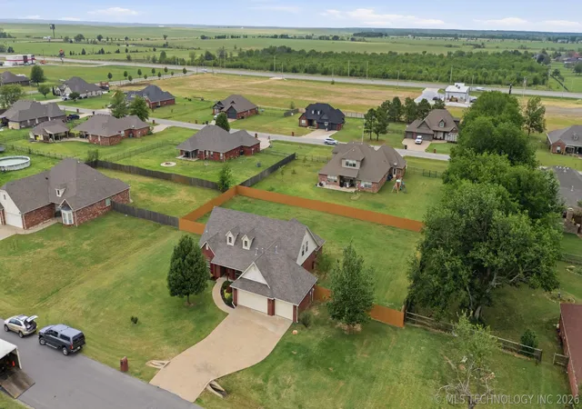 Homes for sale in Collinsville, OK | 5675 E 144th St, Collinsville, OK 74021 | MLS# 2618007