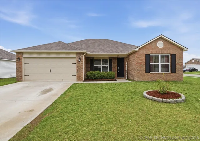 Homes for sale in Claremore, OK | 23434 S Donna Ln, Claremore, OK 74019 | MLS# 2618599