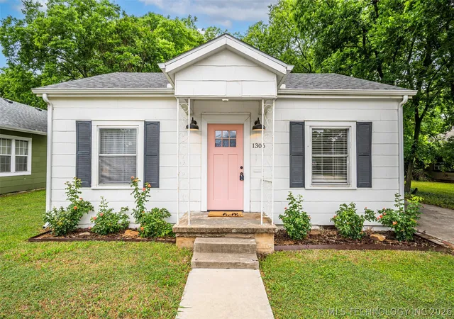 Homes for sale in Ardmore, OK | 1305 Hargrove St, Ardmore, OK 73401 | MLS# 2615160