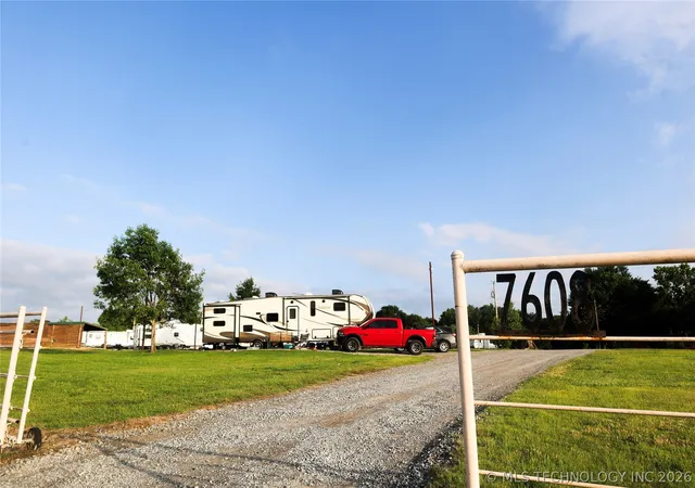 Photo 3 of Single family home for sale at 7608 E Highway 270, Mc Alester, OK 74501 | MLS# 2618737 | Listing updated on 2026-08-20