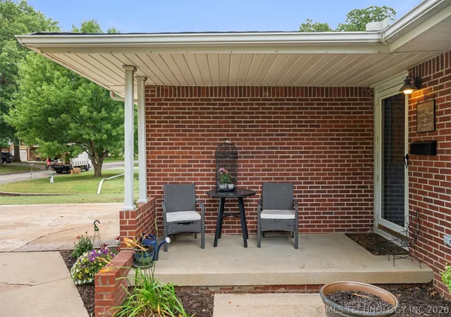 Homes for sale in Bartlesville, OK | 1604 Harned, Bartlesville, OK 74006 | MLS# 2618458