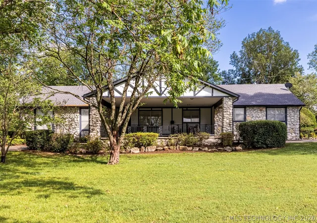Homes for sale in Claremore, OK | 24371 S Lindley Dr, Claremore, OK 74019 | MLS# 2618786