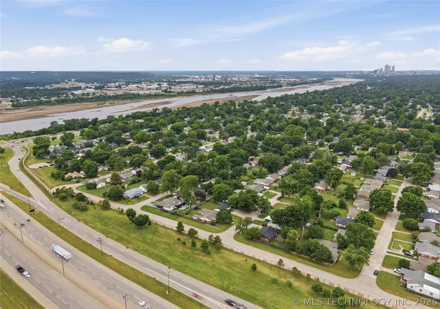 Homes for sale in Tulsa, OK | 4972 S Madison Ave, Tulsa, OK 74105 | MLS# 2618622