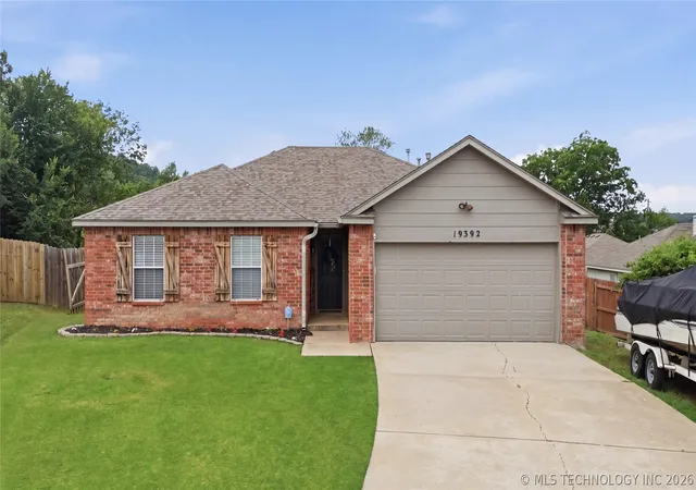 Homes for sale in Catoosa, OK | 19392 Holly Ct, Catoosa, OK 74015 | MLS# 2618820