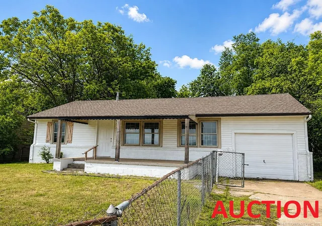 Photo 1 of Single family home for sale at 7314 E Newton Pl, Tulsa, OK 74115 | MLS# 2618822 | Listing updated on 2026-08-22