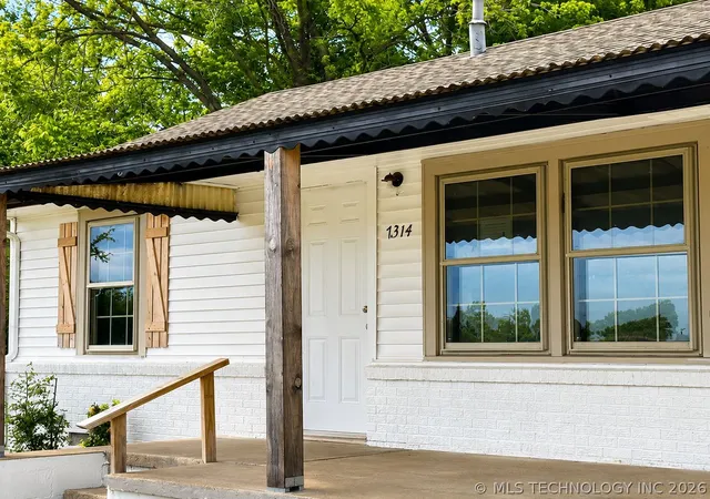 Photo 3 of Single family home for sale at 7314 E Newton Pl, Tulsa, OK 74115 | MLS# 2618822 | Listing updated on 2026-08-22