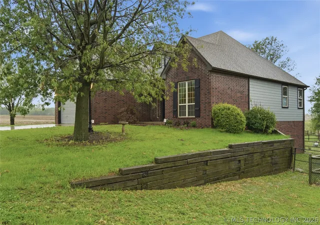 Homes for sale in Collinsville, OK | 14178 N 108th Eastavenue, Collinsville, OK 74021 | MLS# 2618718