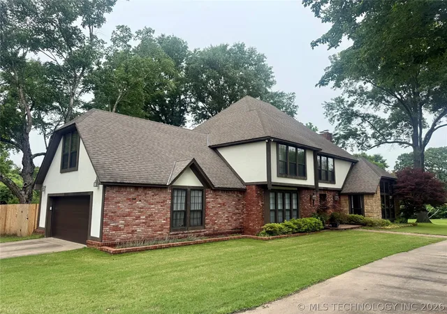 Homes for sale in Muskogee, OK | 5909 Rolling Oaks Dr, Muskogee, OK 74401 | MLS# 2618781