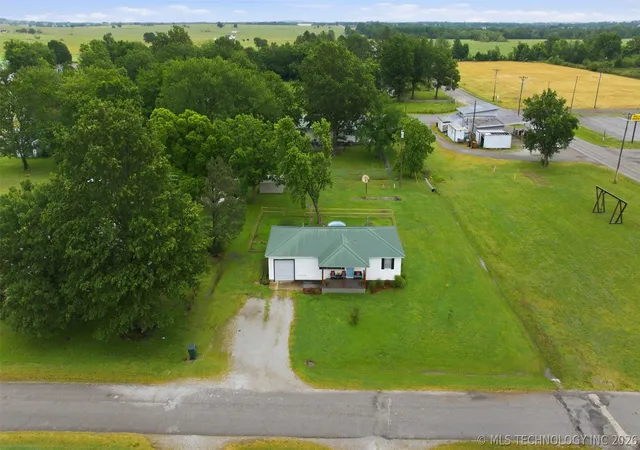 Homes for sale in Welch, OK | 364 S Springfield, Welch, OK 74369 | MLS# 2618726