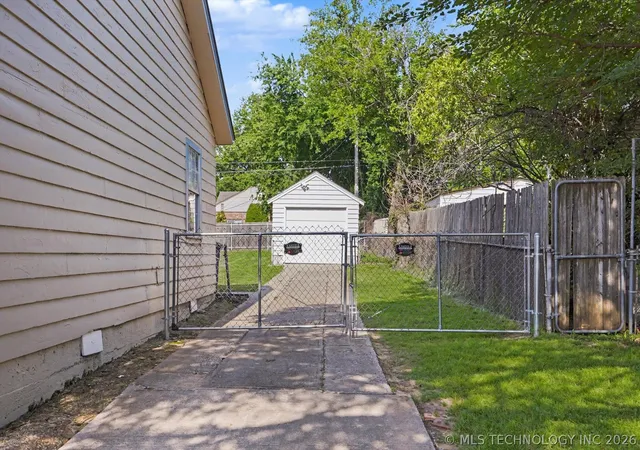 4th image of 1414 S Yale Ave, Tulsa, OK 74112 | MLS# 2618780