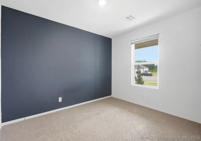 Photo 3 of Single family home for sale at 27807 E 114th Place S, Coweta, OK 74429 | MLS# 2618514 | Listing updated on 2026-08-20