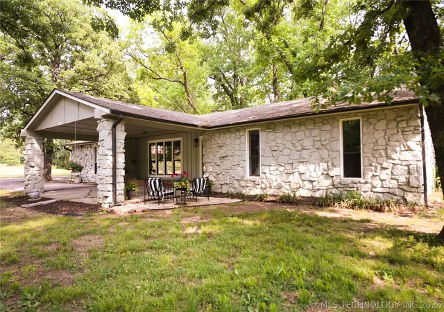 2nd image of 1121 W Line Ave, Sapulpa, OK 74066 | MLS# 2618668