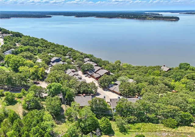 Homes for sale in Sand Springs, OK | 42 Diamond Head Dr #42, Sand Springs, OK 74063 | MLS# 2618885