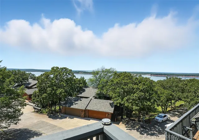 Homes for sale in Sand Springs, OK | 42 Diamond Head Dr #42, Sand Springs, OK 74063 | MLS# 2618885