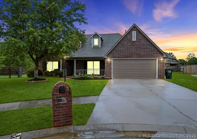 Homes for sale in Owasso, OK | 8702 N 140th Ter, Owasso, OK 74055 | MLS# 2618900