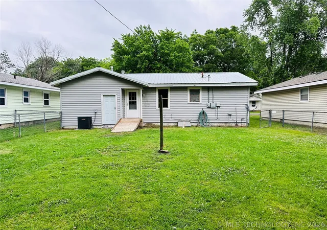 Homes for sale in Pryor, OK | 206 S Ora St, Pryor, OK 74361 | MLS# 2618507