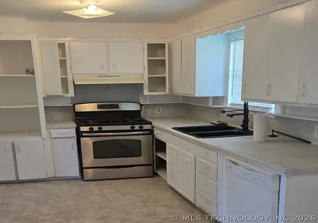 Photo 4 of Sale Pending at 20 E 63rd Street, Tulsa, OK 74126 | MLS# 2618710 | Listing updated on 2026-08-20
