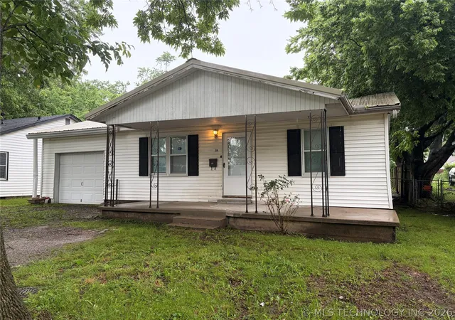 1st image of 19 S Orphan St, Pryor, OK 74361 | MLS# 2618938