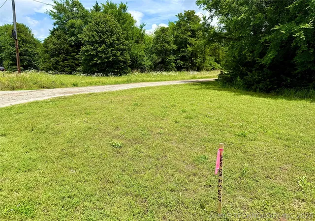 Homes for sale in Webbers Falls, OK | 510054059 S 95th St E, Webbers Falls, OK 74470 | MLS# 2618969