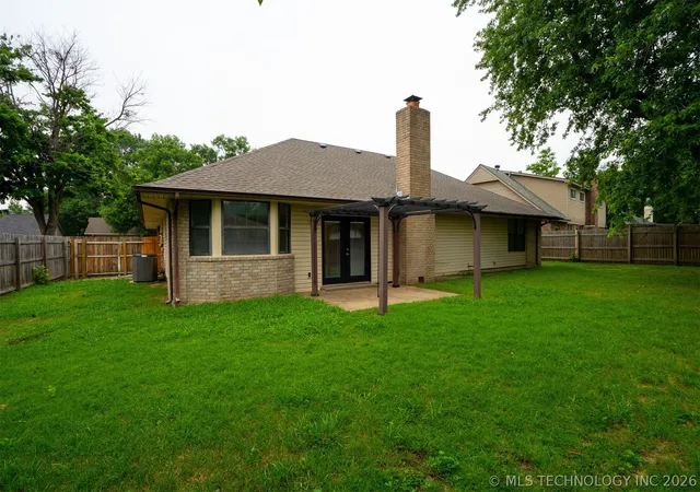 2nd image of 12122 E 37th Pl, Tulsa, OK 74146 | MLS# 2618752