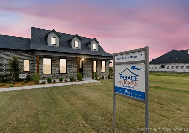 Photo 3 of Single family home for sale at 13799 N 58th East Ave, Collinsville, OK 74021 | MLS# 2618974 | Listing updated on 2026-10-11