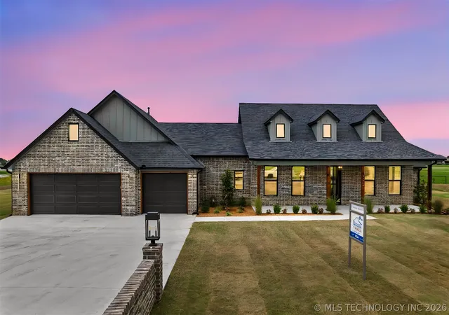 Photo 4 of Single family home for sale at 13799 N 58th East Ave, Collinsville, OK 74021 | MLS# 2618974 | Listing updated on 2026-10-11