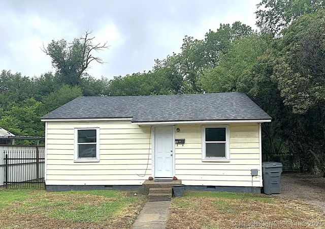 1st image of 619 M Sw, Ardmore, OK 73401 | MLS# 2618750