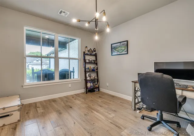 Photo 4 of Single family home for sale at 3220 W 118th Street S, Jenks, OK 74037 | MLS# 2618941 | Listing updated on 2026-08-26