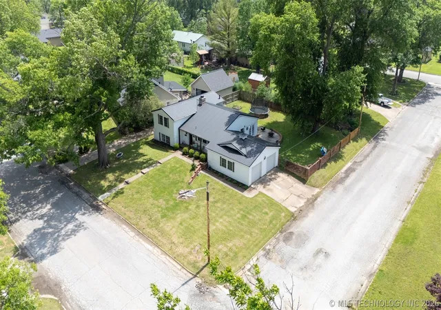 Homes for sale in Miami, OK | 2102 Yale Ave, Miami, OK 74354 | MLS# 2619013