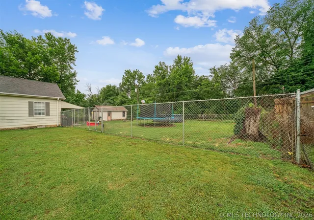 Homes for sale in Drumright, OK | 404 E Maple St, Drumright, OK 74030 | MLS# 2619024