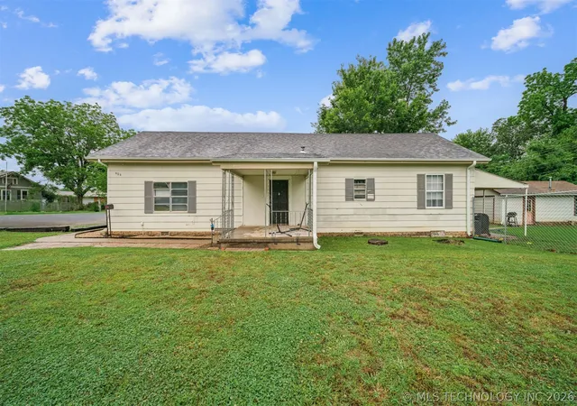 Homes for sale in Drumright, OK | 404 E Maple St, Drumright, OK 74030 | MLS# 2619024