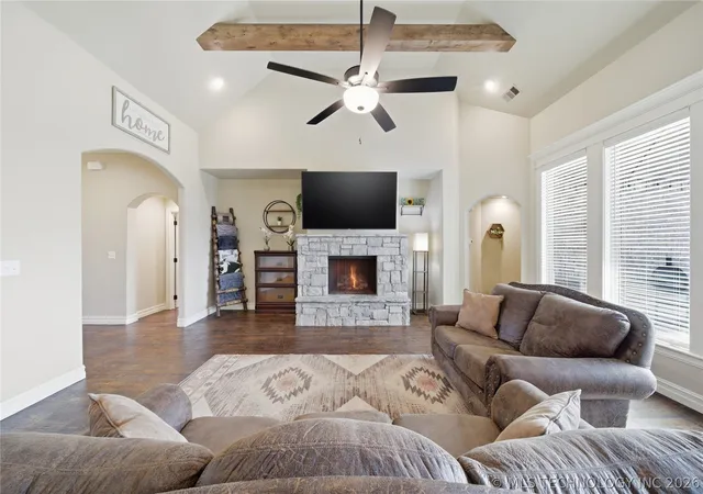 Photo 4 of Single family home for sale at 14934 S Sequoia St, Glenpool, OK 74033 | MLS# 2619063 | Listing updated on 2026-05-28