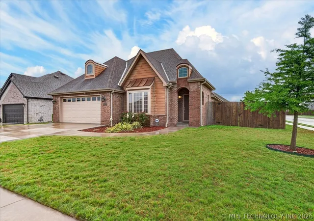 Photo 1 of Single family home for sale at 6422 Foxtail Park Dr, Bartlesville, OK 74006 | MLS# 2618286 | Listing updated on 2026-08-28