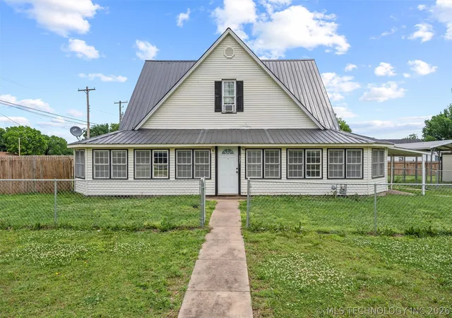 Homes for sale in Barnsdall, OK | 321 S 4th St, Barnsdall, OK 74002 | MLS# 2618731