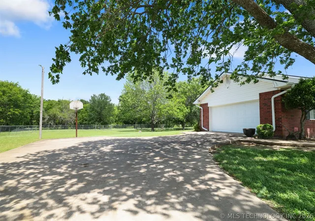 4th image of 5181 State Road 70 E, Durant, OK 74701 | MLS# 2616617