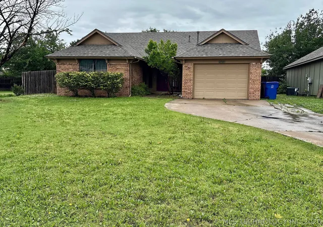 Homes for sale in Broken Arrow, OK | 2709 S Narcissus Pl, Broken Arrow, OK 74012 | MLS# 2617866