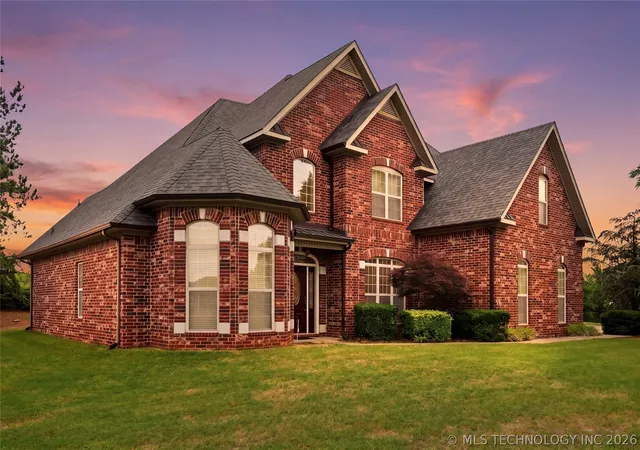 2nd image of 1308 Carter Ave, Wagoner, OK 74467 | MLS# 2619003