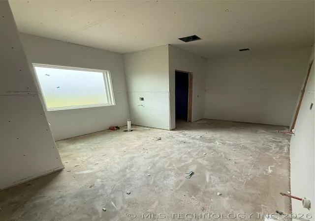 8th image of 1970 N Everly Dr, Tahlequah, OK 74464 | MLS# 2618680