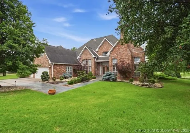 Photo 1 of Single family home for sale at 3603 S Orange Cir, Broken Arrow, OK 74011 | MLS# 2619094 | Listing updated on 2026-08-20