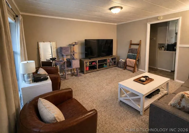 Homes for sale in Collinsville, OK | 1811 W Broadway St, Collinsville, OK 74021 | MLS# 2617287