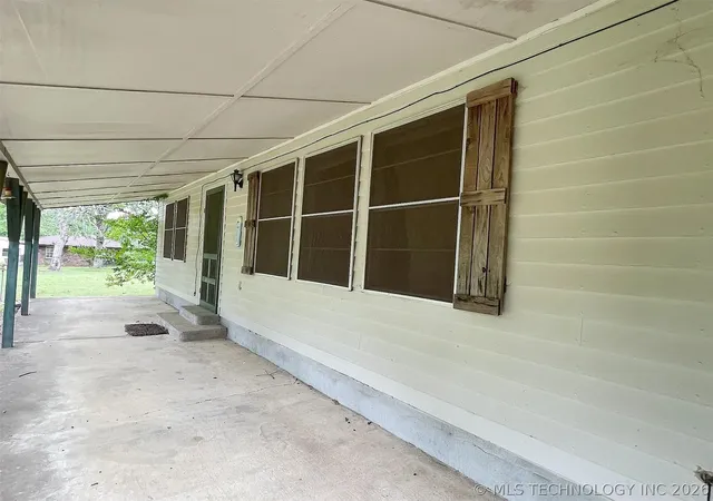 Photo 2 of Single family home for sale at 01 E 965 Loop, Vian, OK 74962 | MLS# 2619096 | Listing updated on 2026-08-20