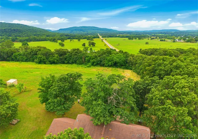 2nd image of 471322 E 844 Rd, Stilwell, OK 74960 | MLS# 2619137