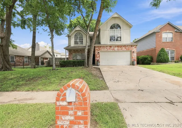 Photo 2 of Single family home for sale at 3828 W Galveston St, Broken Arrow, OK 74012 | MLS# 2619149 | Listing updated on 2026-08-20