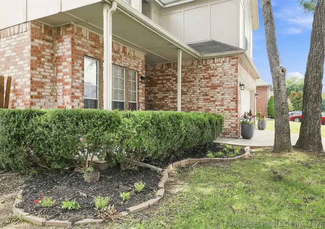 Photo 3 of Single family home for sale at 3828 W Galveston St, Broken Arrow, OK 74012 | MLS# 2619149 | Listing updated on 2026-08-20