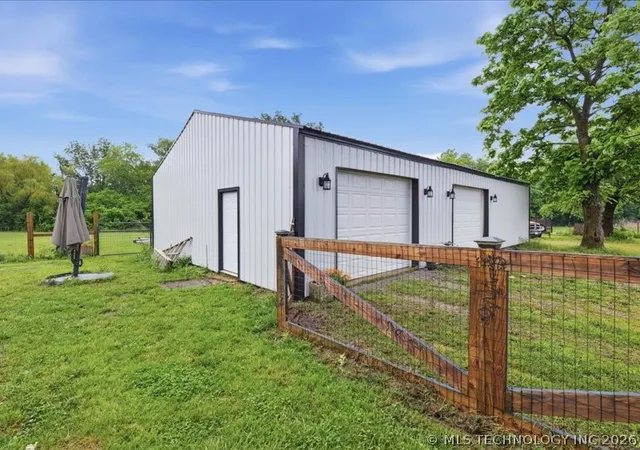 Homes for sale in Claremore, OK | 13525 S 4190 Rd, Claremore, OK 74017 | MLS# 2618883