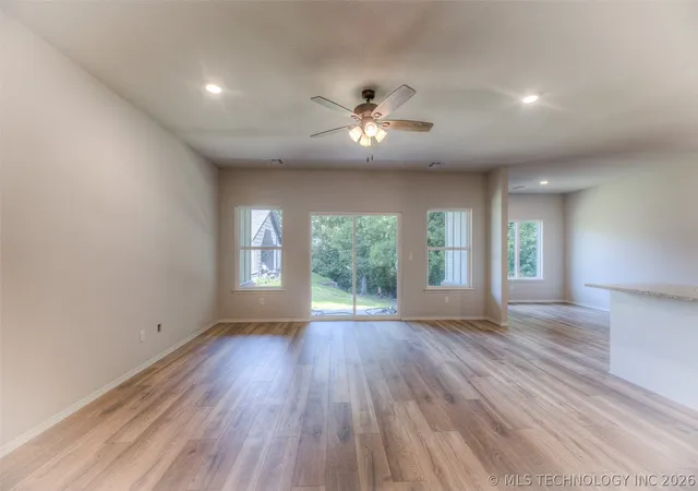 Photo 3 of Single family home for sale at 2561 W 66th Place S, Tulsa, OK 74132 | MLS# 2619217 | Listing updated on 2026-08-27