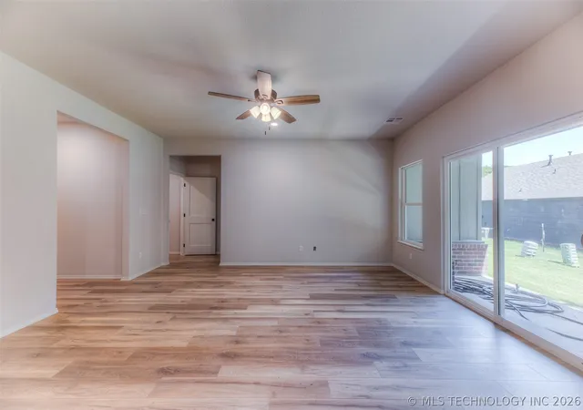 Photo 4 of Single family home for sale at 2561 W 66th Place S, Tulsa, OK 74132 | MLS# 2619217 | Listing updated on 2026-08-27